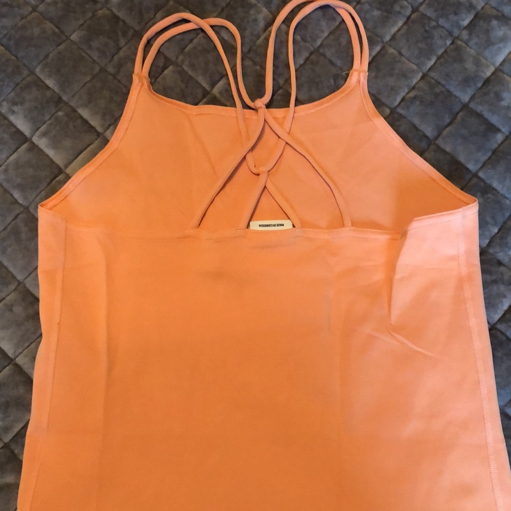 Gymshark studio tank. Medium coral - Picture 2 of 3